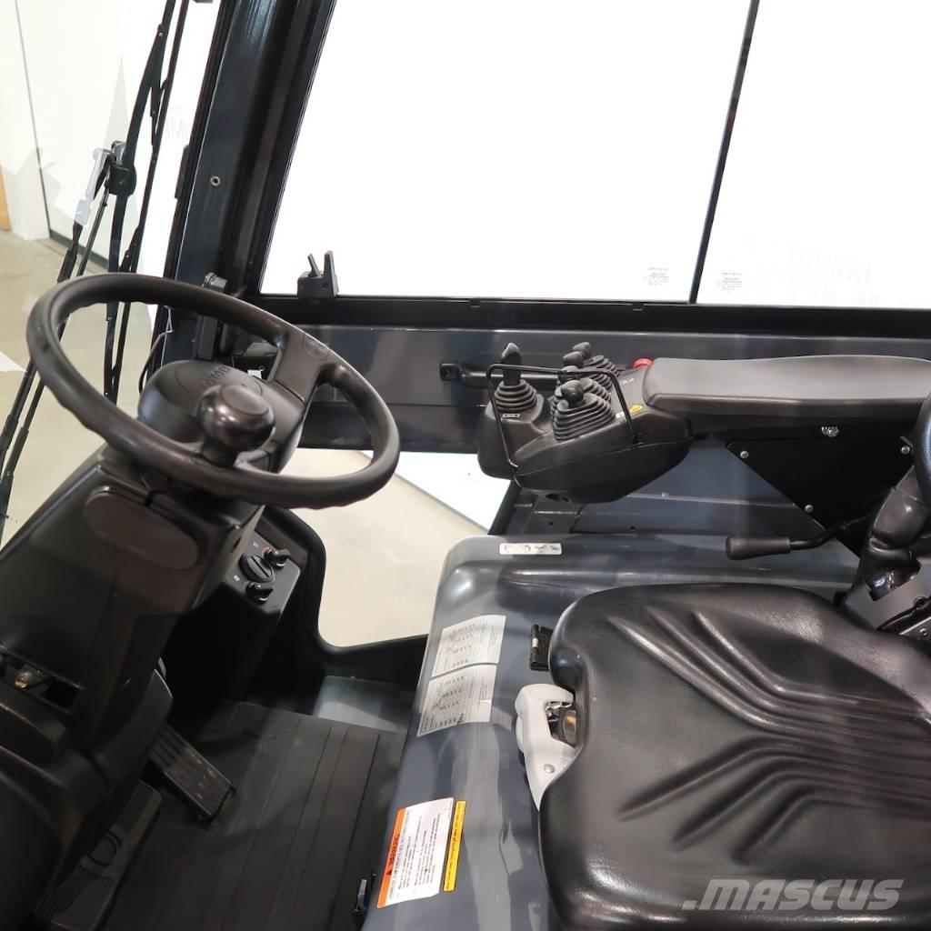 Toyota 8FBMT25 Wózki elektryczne