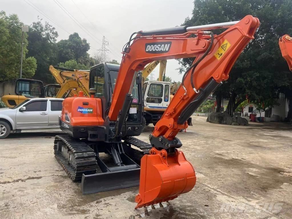 Doosan DX55-9C Minikoparki