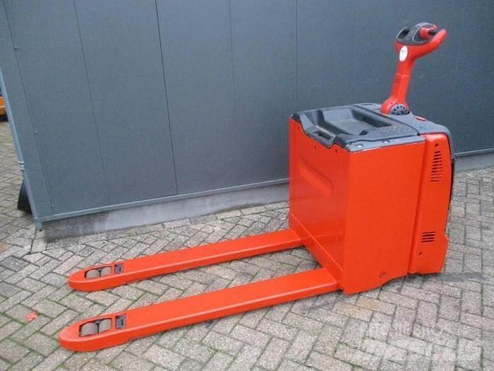 Linde T30 Wózki widłowe unoszące