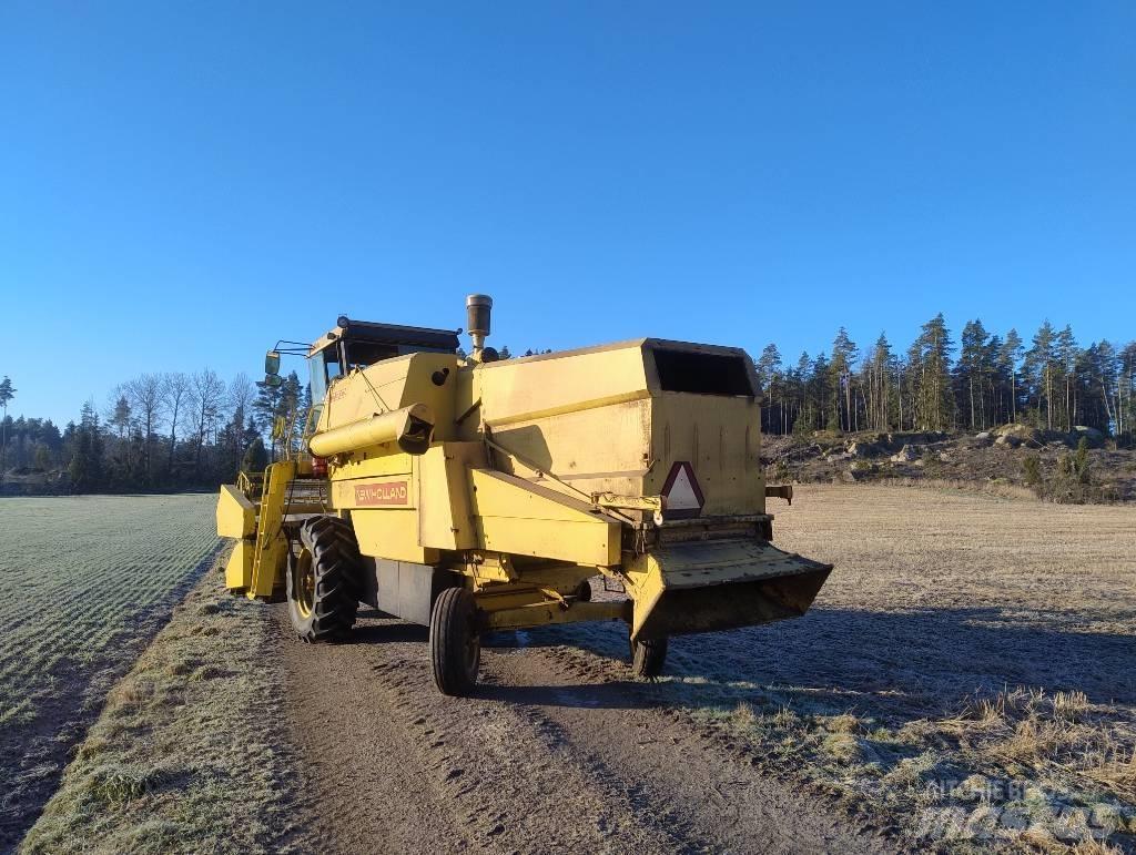 New Holland 8030 Kombajny zbożowe