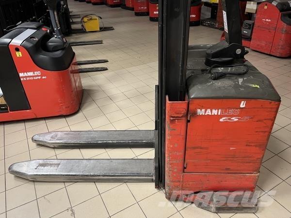Manitou ES 513 Samojezdne maszyny do załadunku