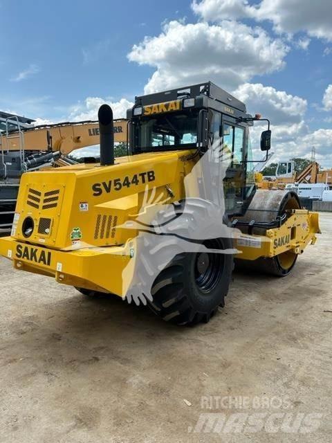 Sakai SV544TB Walce jednobębnowe