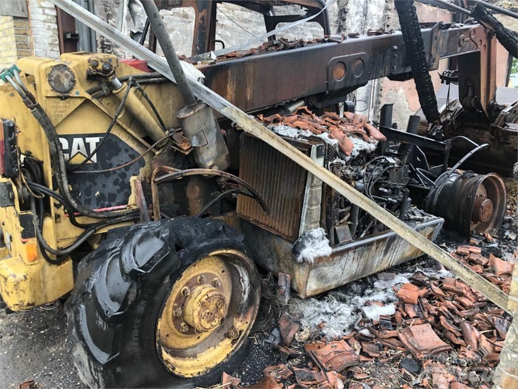 CAT TH62 Ciągniki rolnicze