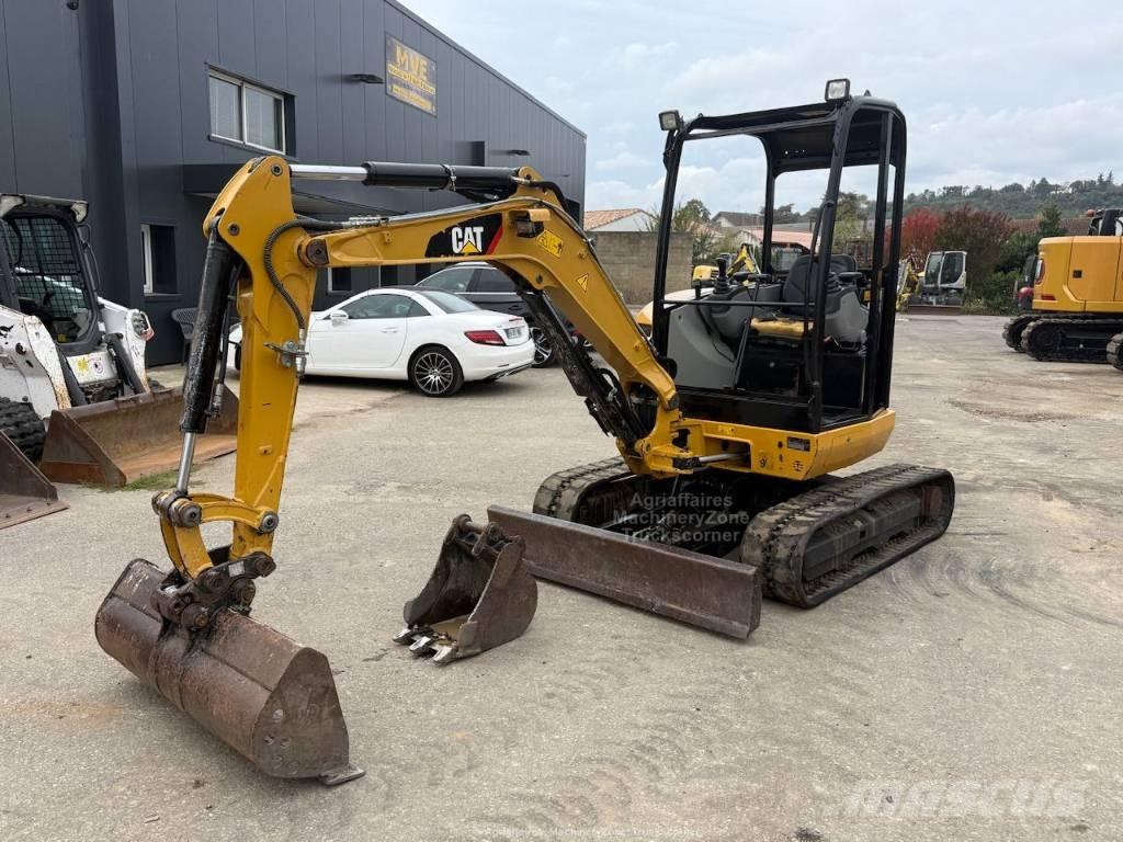 CAT 302.7 CR Minikoparki