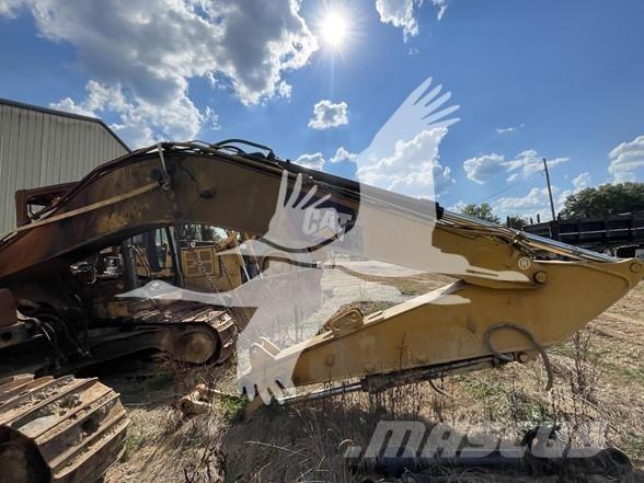 CAT 320 Koparki gąsienicowe