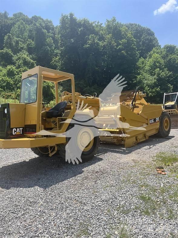 CAT 613C Skrobaki