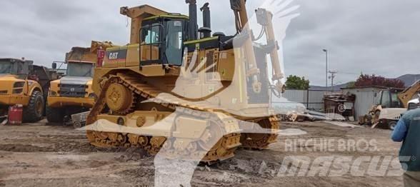 CAT D8T Spycharki gąsienicowe