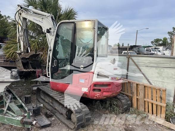 Takeuchi TB260 Koparki gąsienicowe