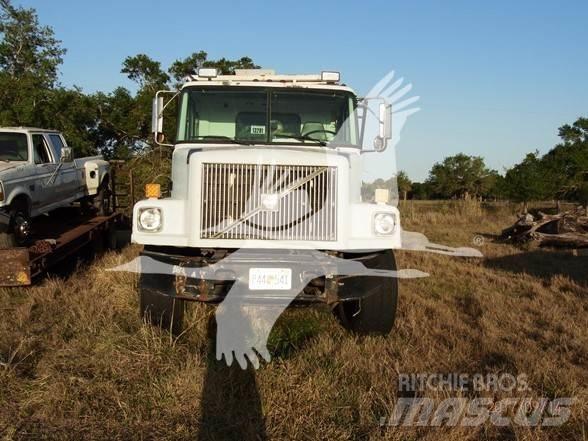 Volvo WG64 Polewaczki