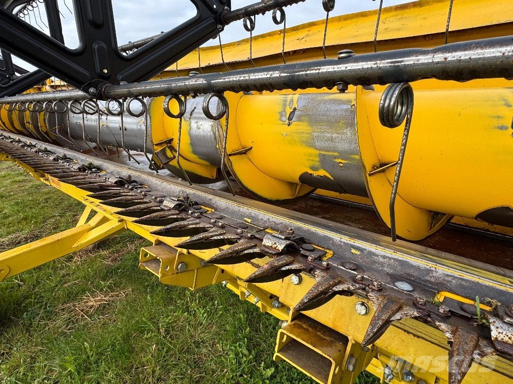 New Holland CX 8070 Kombajny zbożowe