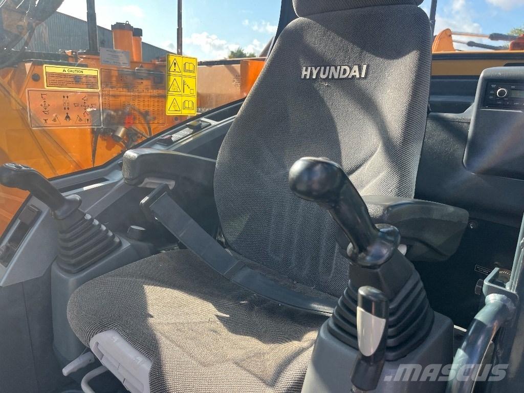 Hyundai HX130LCR Koparki gąsienicowe