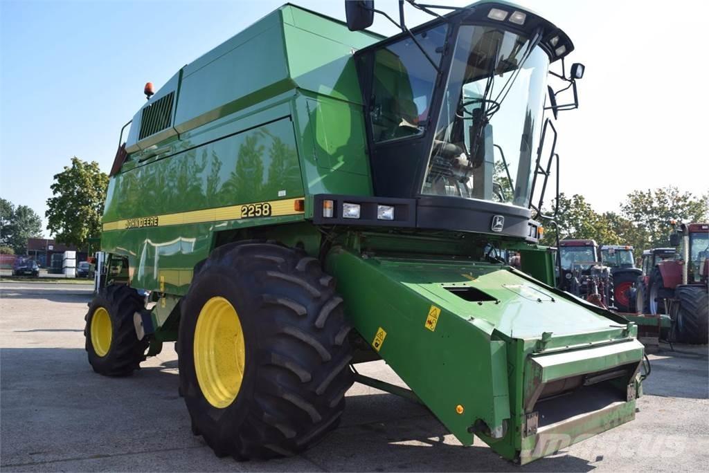 John Deere 2064 Kombajny zbożowe