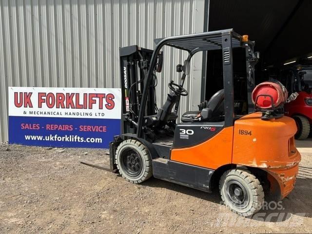 Doosan G 30 E-5 Wózki LPG