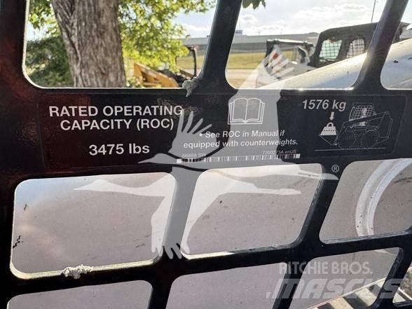 Bobcat T770 Ładowarki burtowe