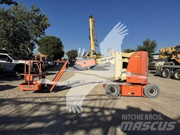 JLG E300AJP Podnośniki przegubowe