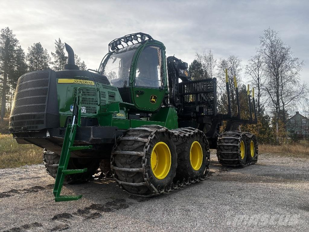 John Deere 1510G Forwardery