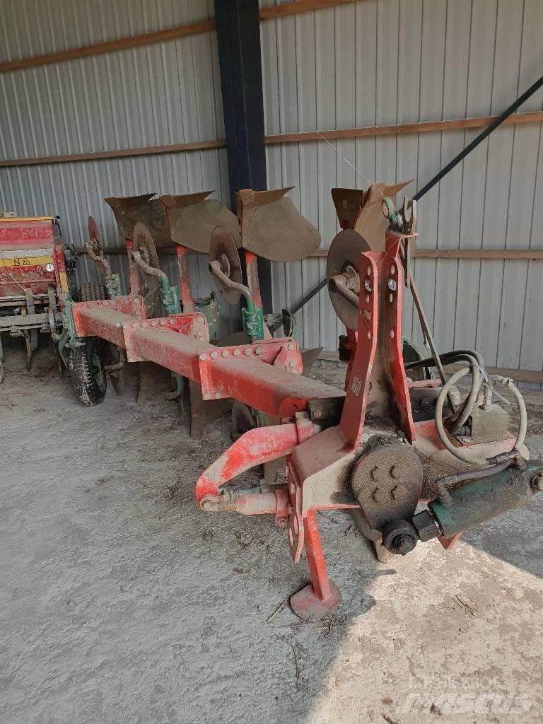 Kverneland E160 Pługi obrotowe