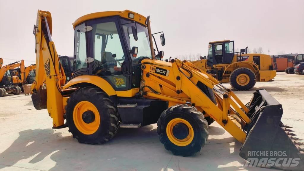JCB 3 CX Koparko-ładowarki
