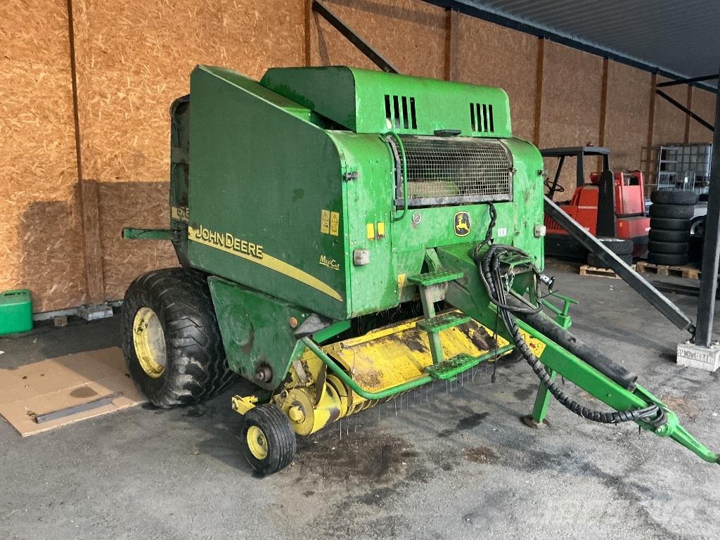 John Deere 578 Prasy zwijające