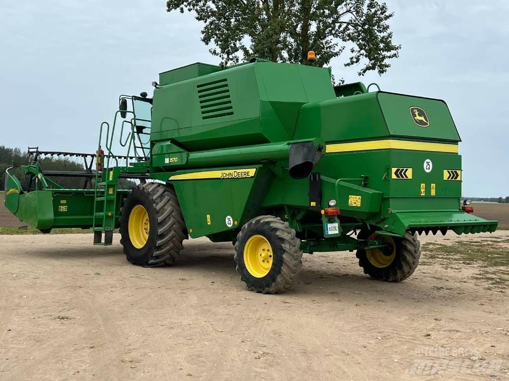 John Deere 1570 Kombajny zbożowe