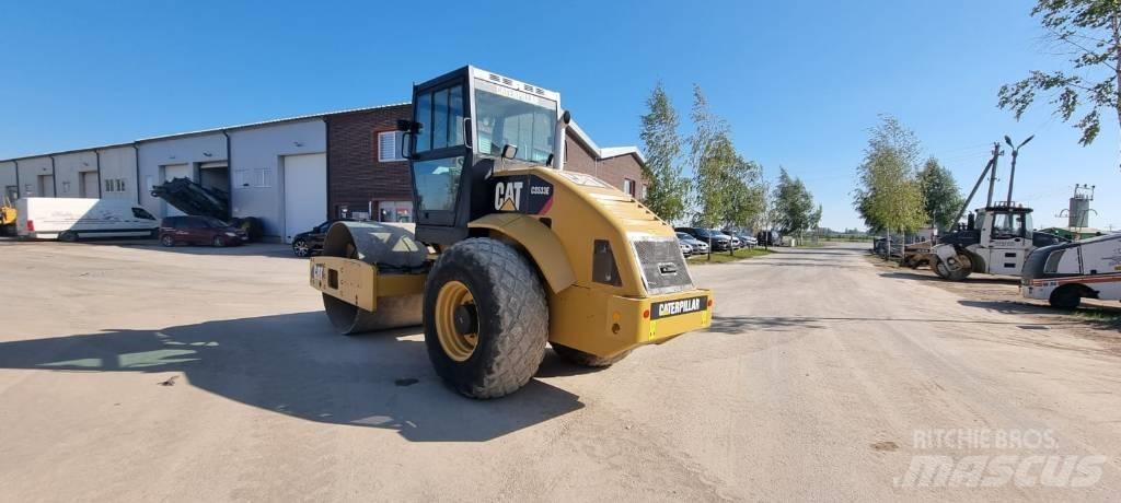 CAT CS 533 Walce jednobębnowe