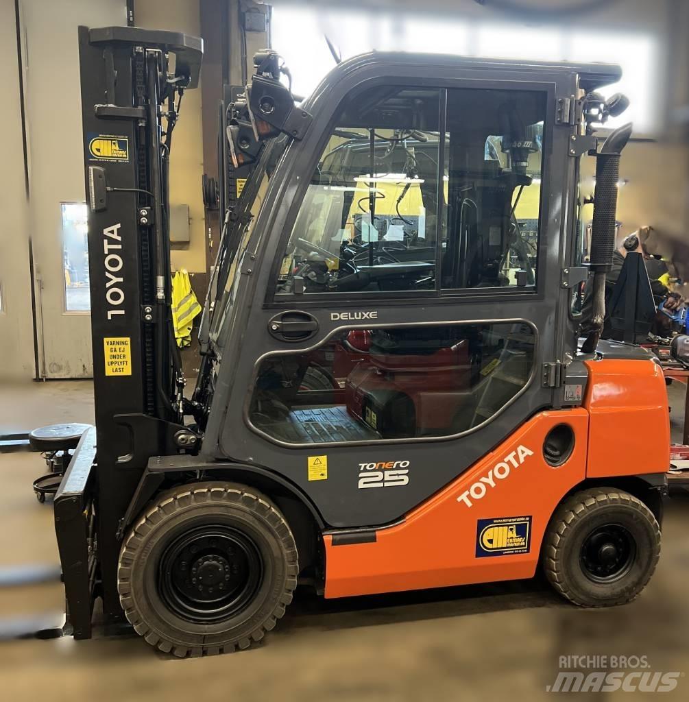 Toyota Truck 8FDF25 Wózki Diesla