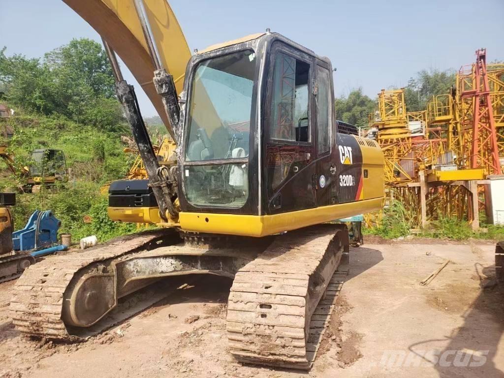CAT 320 D Koparki gąsienicowe