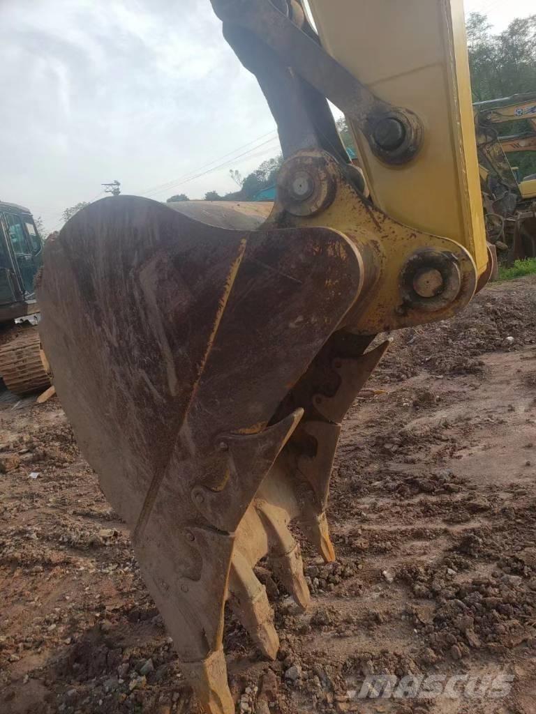 CAT 320 D Koparki gąsienicowe