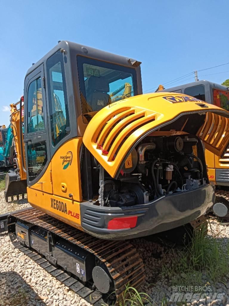XCMG XE 60 DA Minikoparki