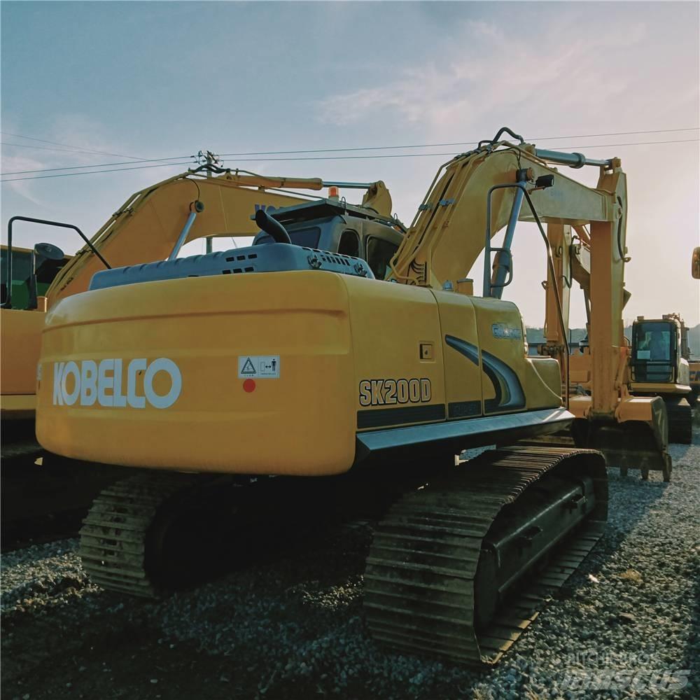 Kobelco SK200-8 Koparki gąsienicowe