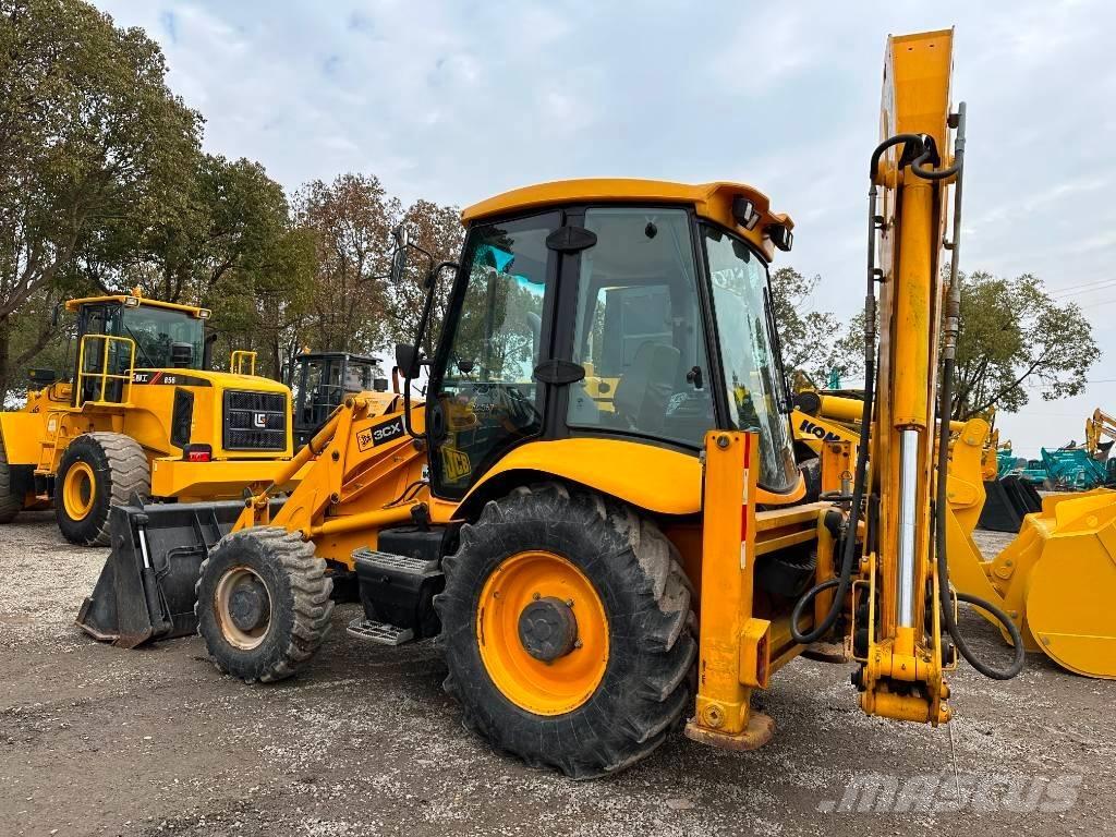 JCB 3 CX Koparko-ładowarki