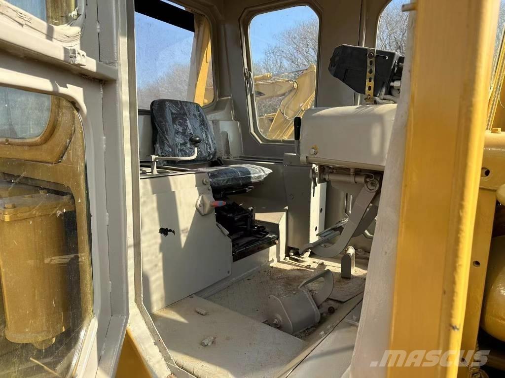 CAT D 8 K Spycharki gąsienicowe