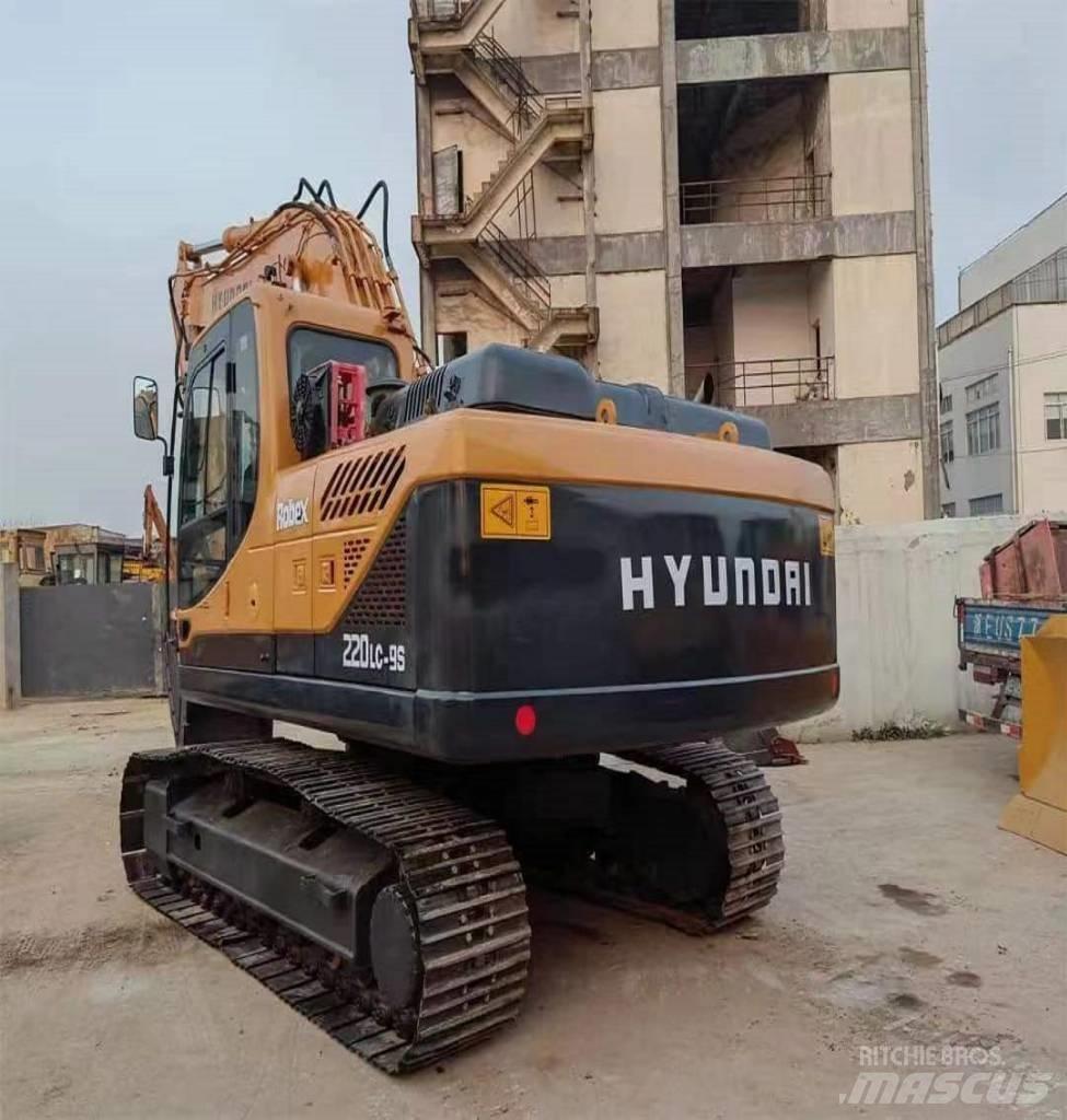 Hyundai R220LC-9S Koparki gąsienicowe