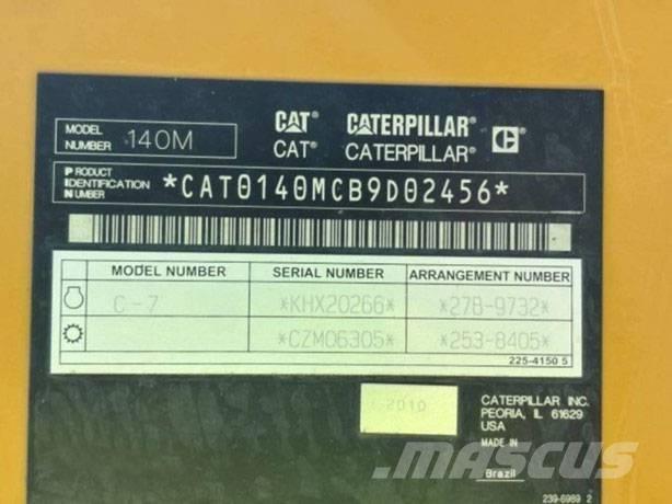 CAT 140 M Równiarki