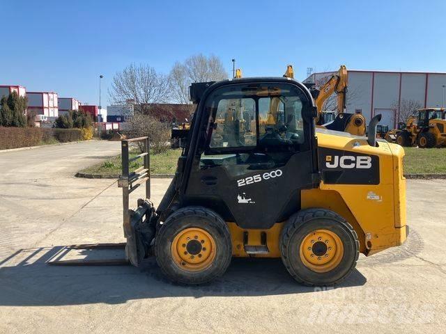JCB 225 Ładowarki burtowe