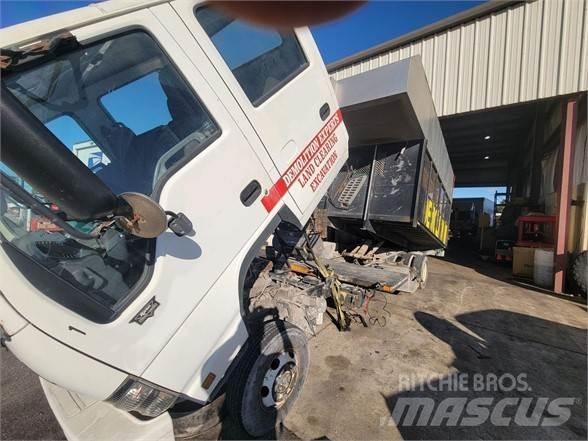 Isuzu NPR HD Maszyny budowlane - Inne