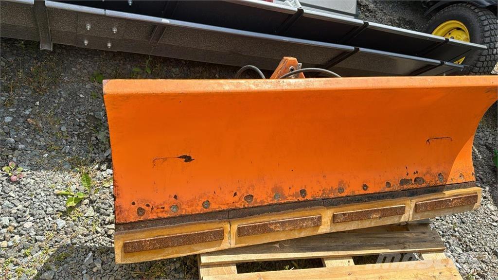 John Deere 3720 Mikrociągniki