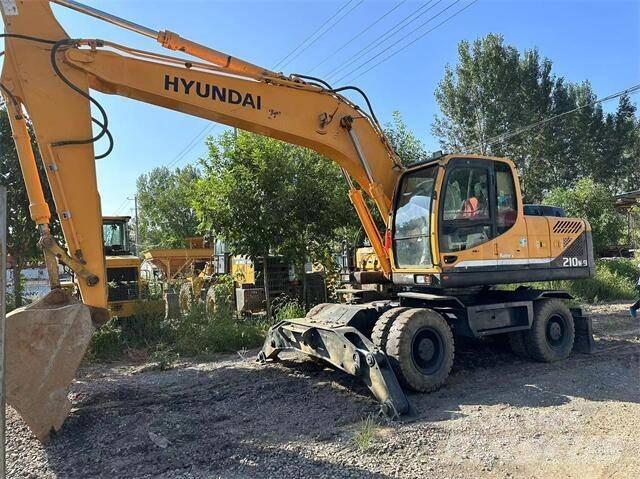 Hyundai 210W Koparki kołowe