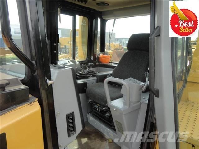 CAT D 8 R Spycharki gąsienicowe