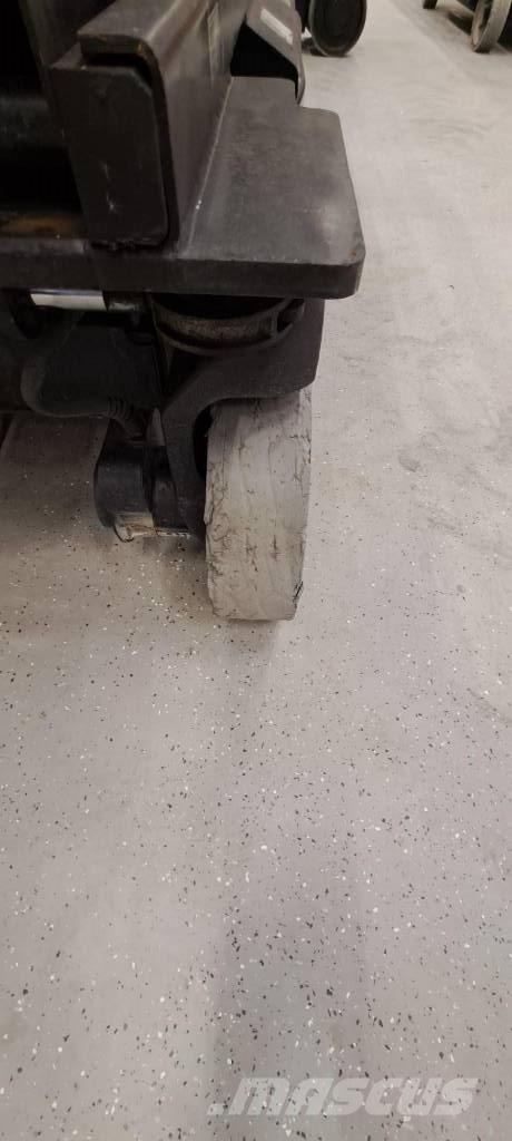 JLG 3246 ES Podnośniki nożycowe