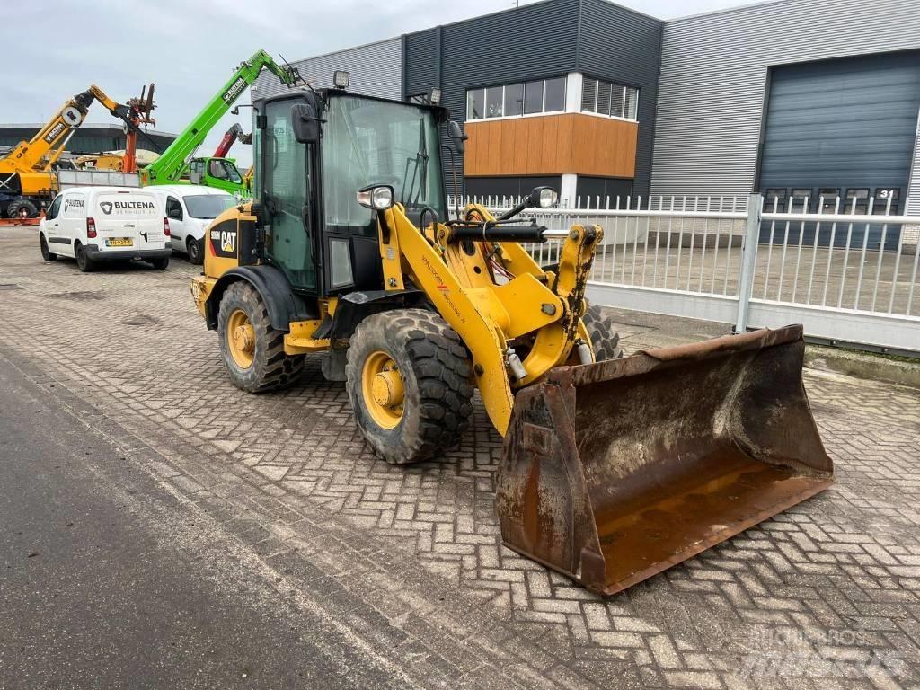 CAT 906 M Ładowarki kołowe