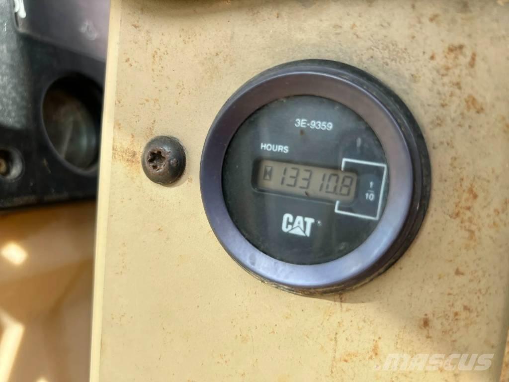 CAT 140H Równiarki