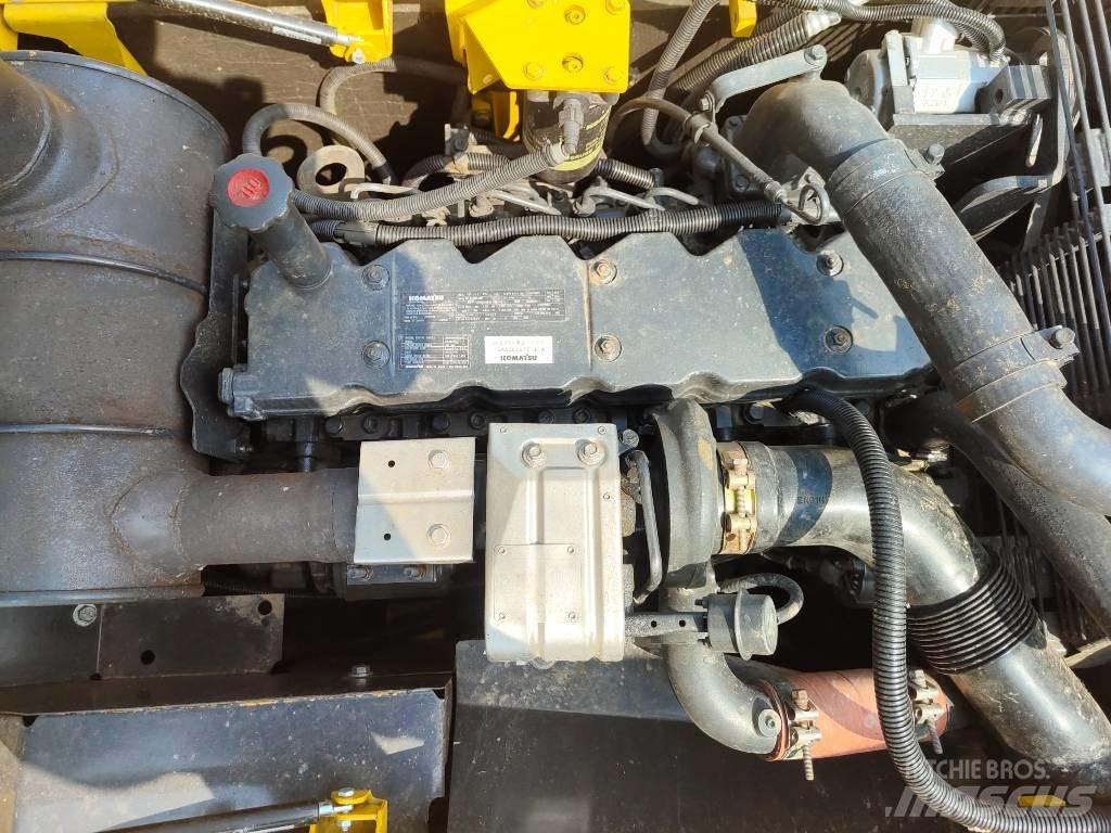Komatsu PC 200 Koparki gąsienicowe