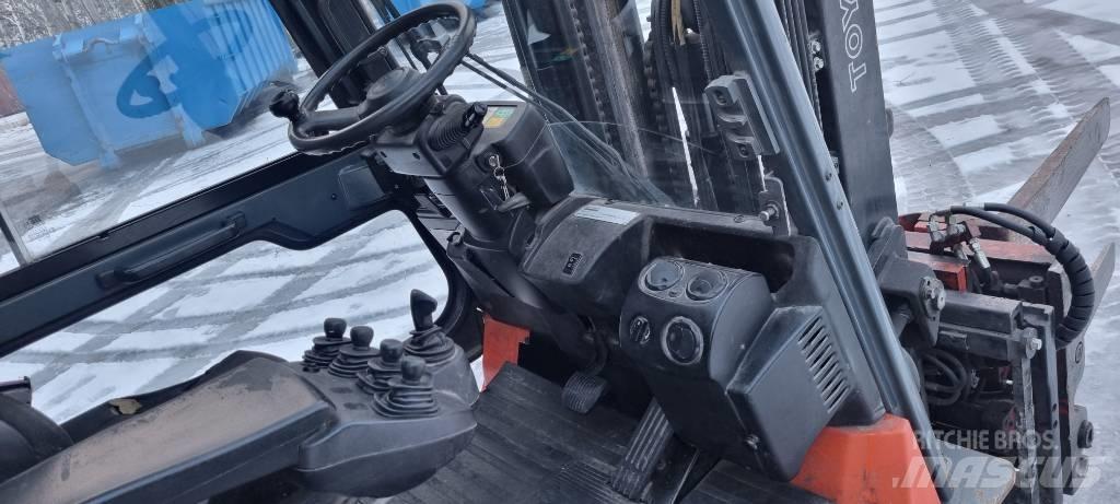 Toyota 7 FBMF 30 Wózki elektryczne