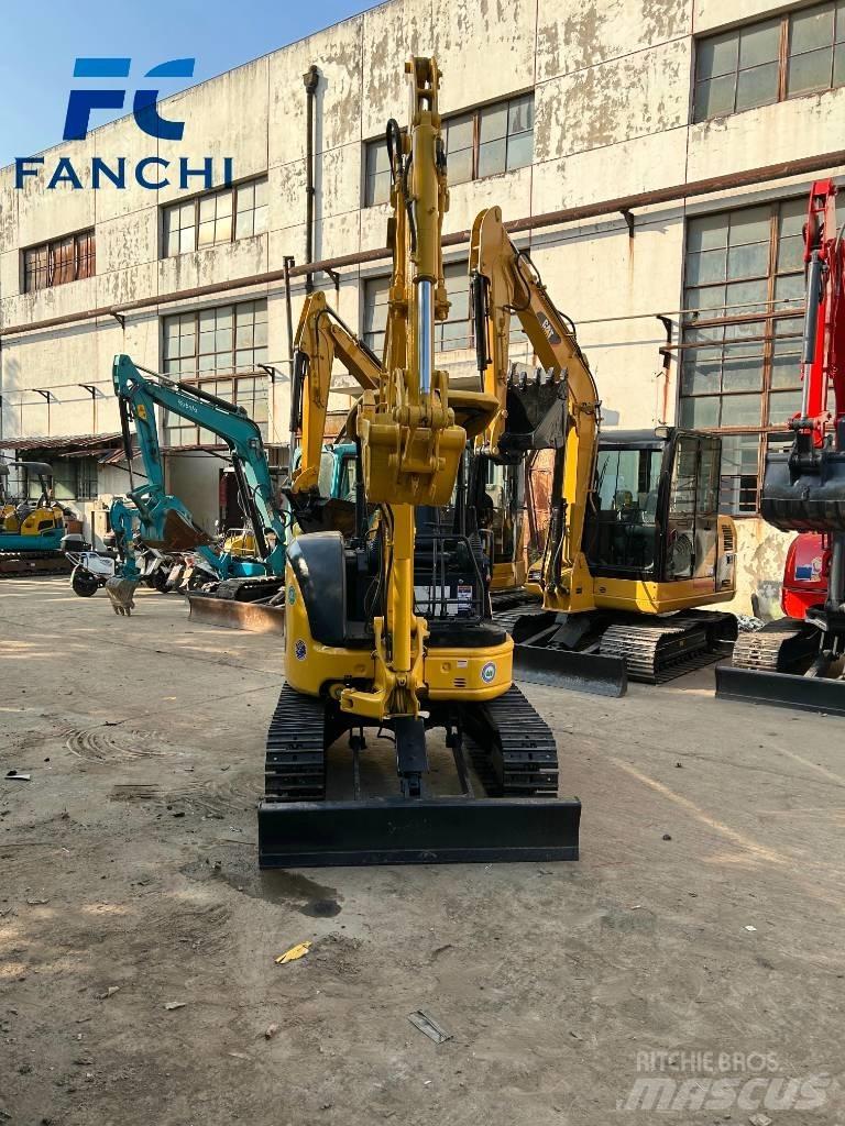 Komatsu PC30mr Minikoparki