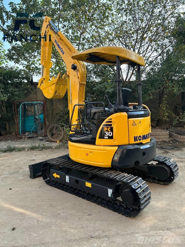 Komatsu PC30mr Minikoparki