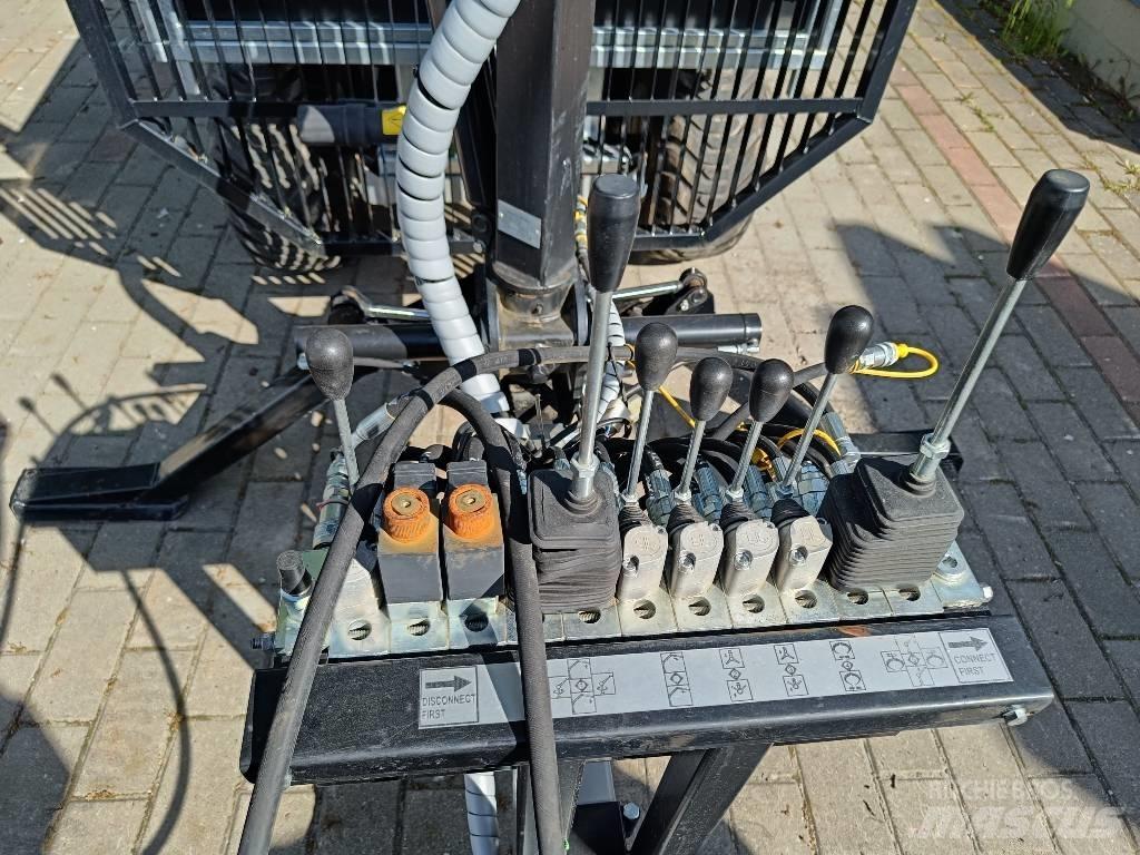 John Deere 3038 E Ciągniki rolnicze