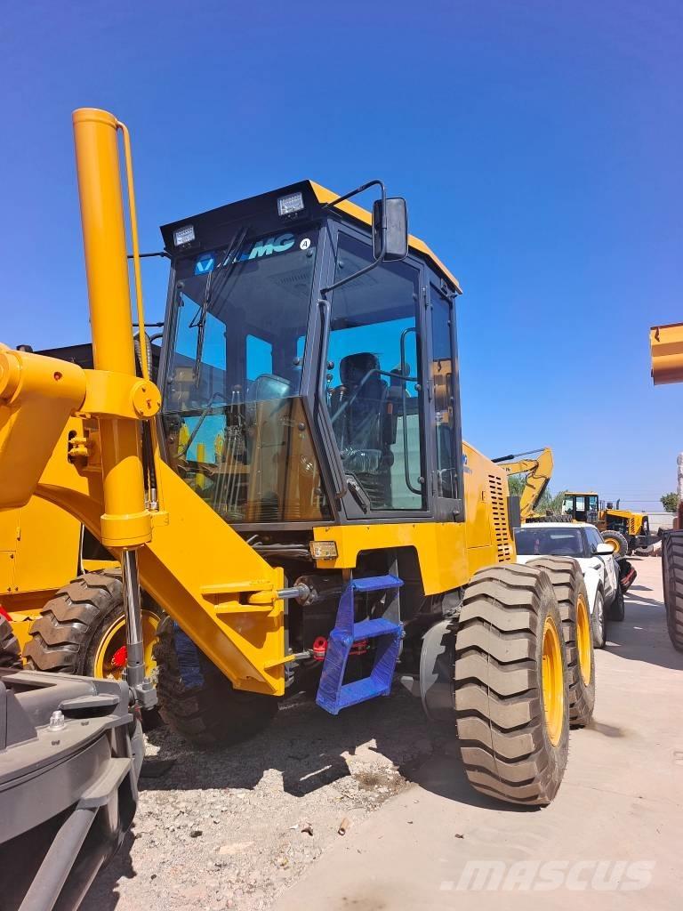 XCMG GR 180 Równiarki