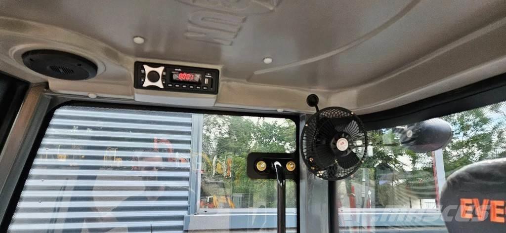 Everun ER 16 Ładowarki kołowe