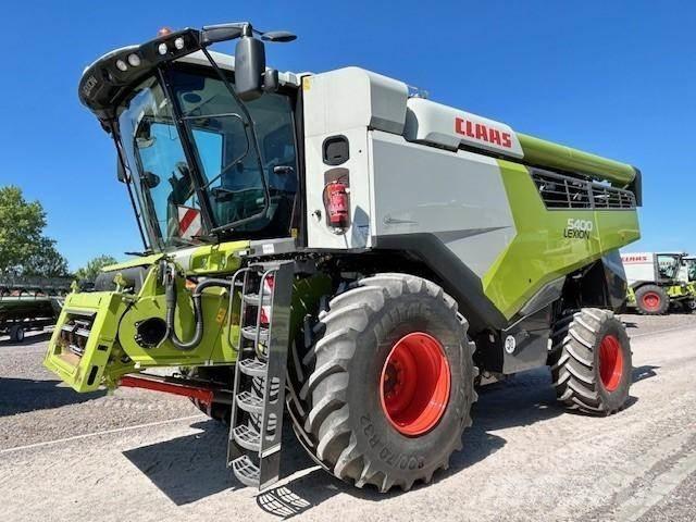 CLAAS LEXION 5400 Kombajny zbożowe